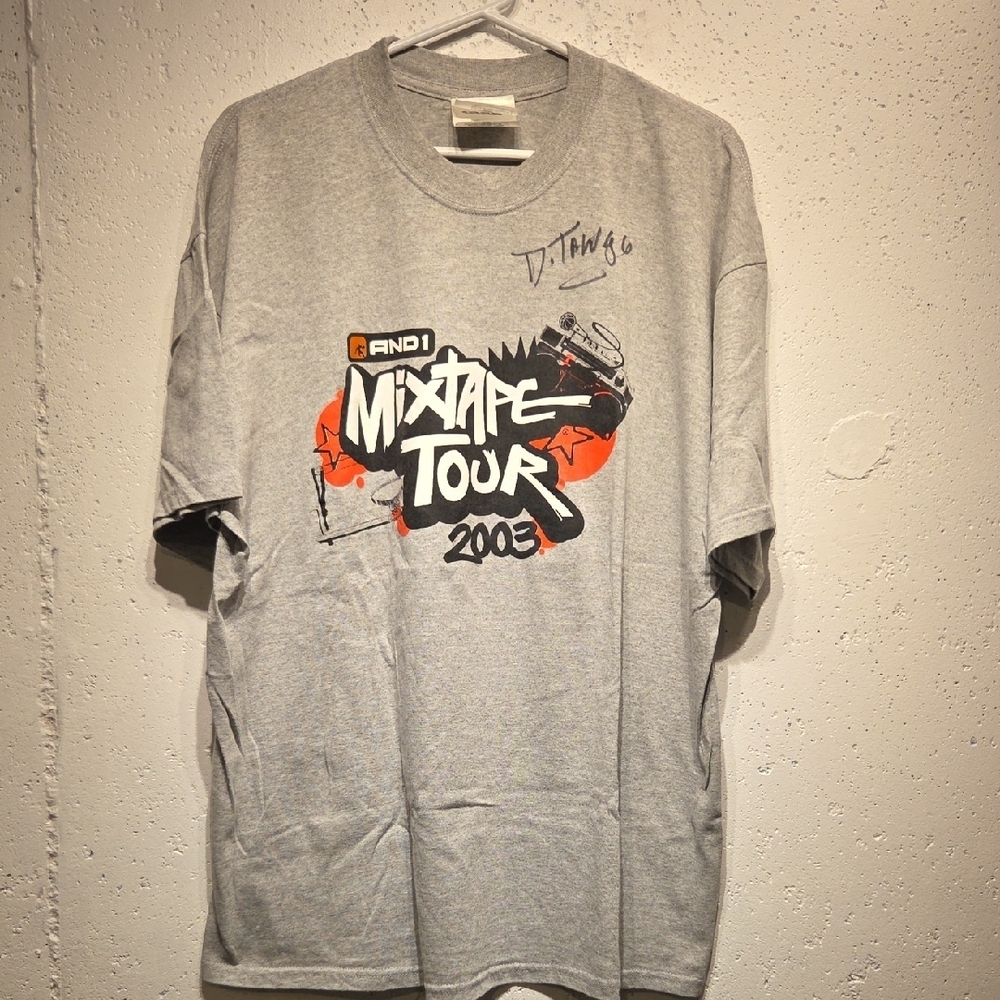 2003 Official AND1 Mixtape Tour Autographed Tee (XL)